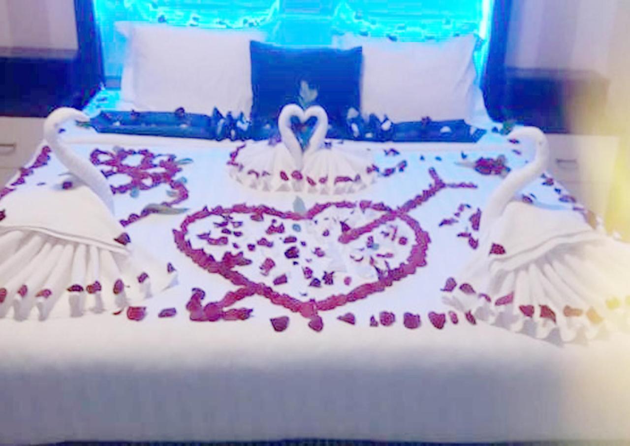Blue Night Hotel Jeddah Exterior foto